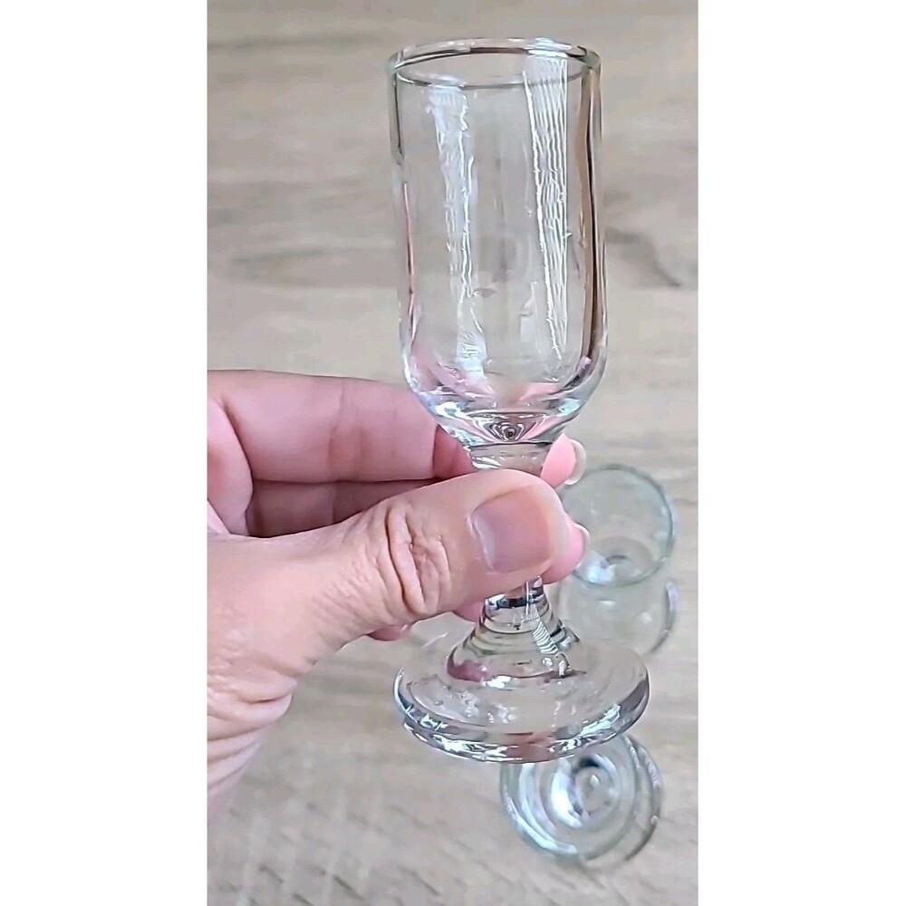 VINTAGE APERITIF LIQUER SHOT GLASS SET OF 4  (4-1/4") 1oz